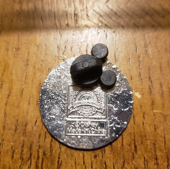 ⭐3 FOR $9, Prince Eric Disney Trading Pin - Picture 2 of 2